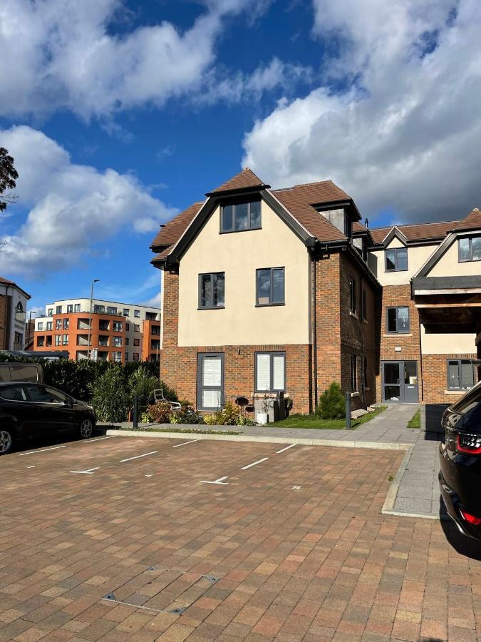 2 Bedroom 2 Bathroom Apartment 8 Including Free Parking Бромли Экстерьер фото