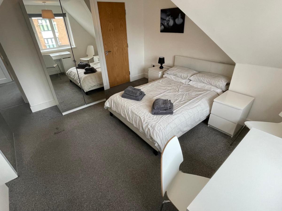 2 Bedroom 2 Bathroom Apartment 8 Including Free Parking Бромли Экстерьер фото