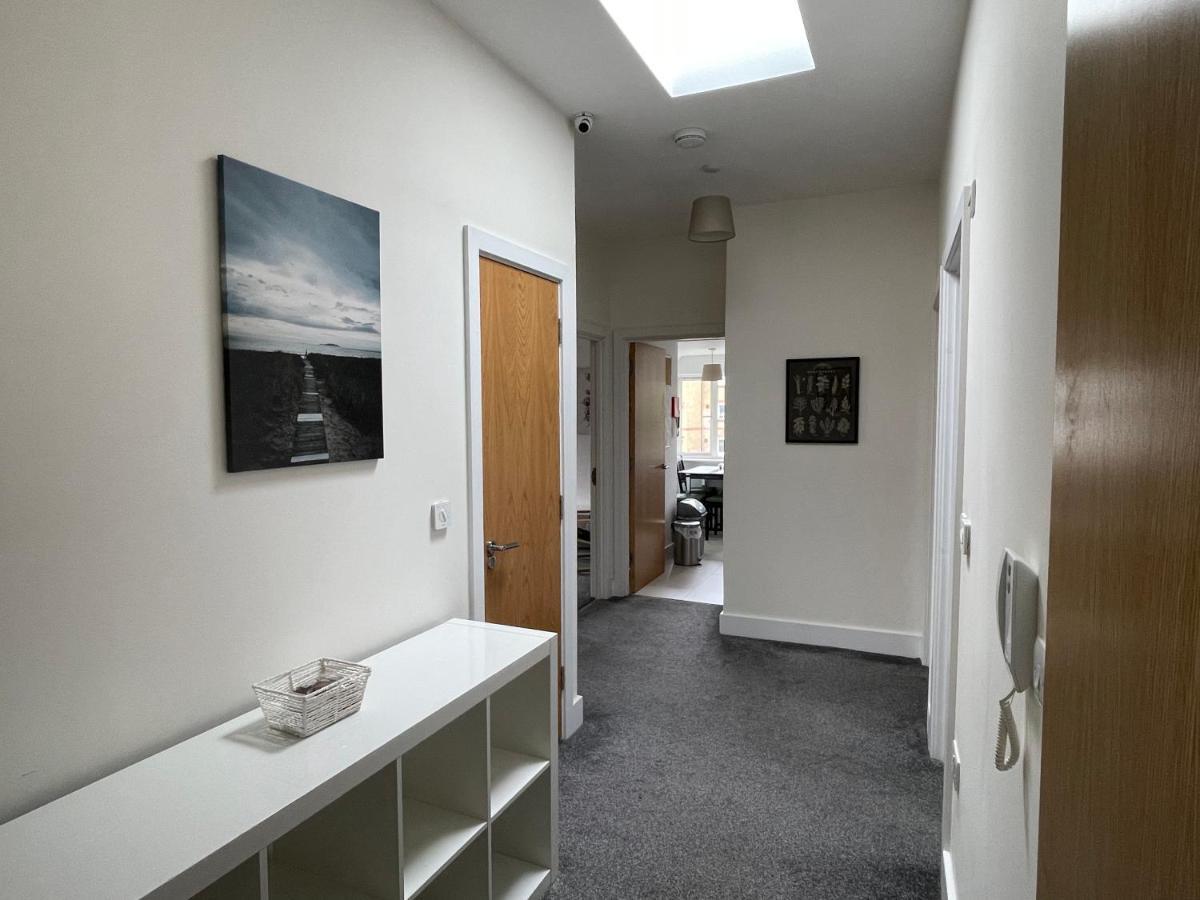 2 Bedroom 2 Bathroom Apartment 8 Including Free Parking Бромли Экстерьер фото